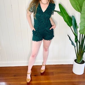 Chelsea28 Emerald Green Lace Romper w/ Pockets (4)